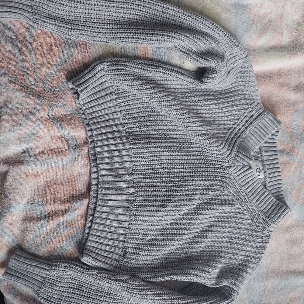 Sweater - Picture 3 of 3